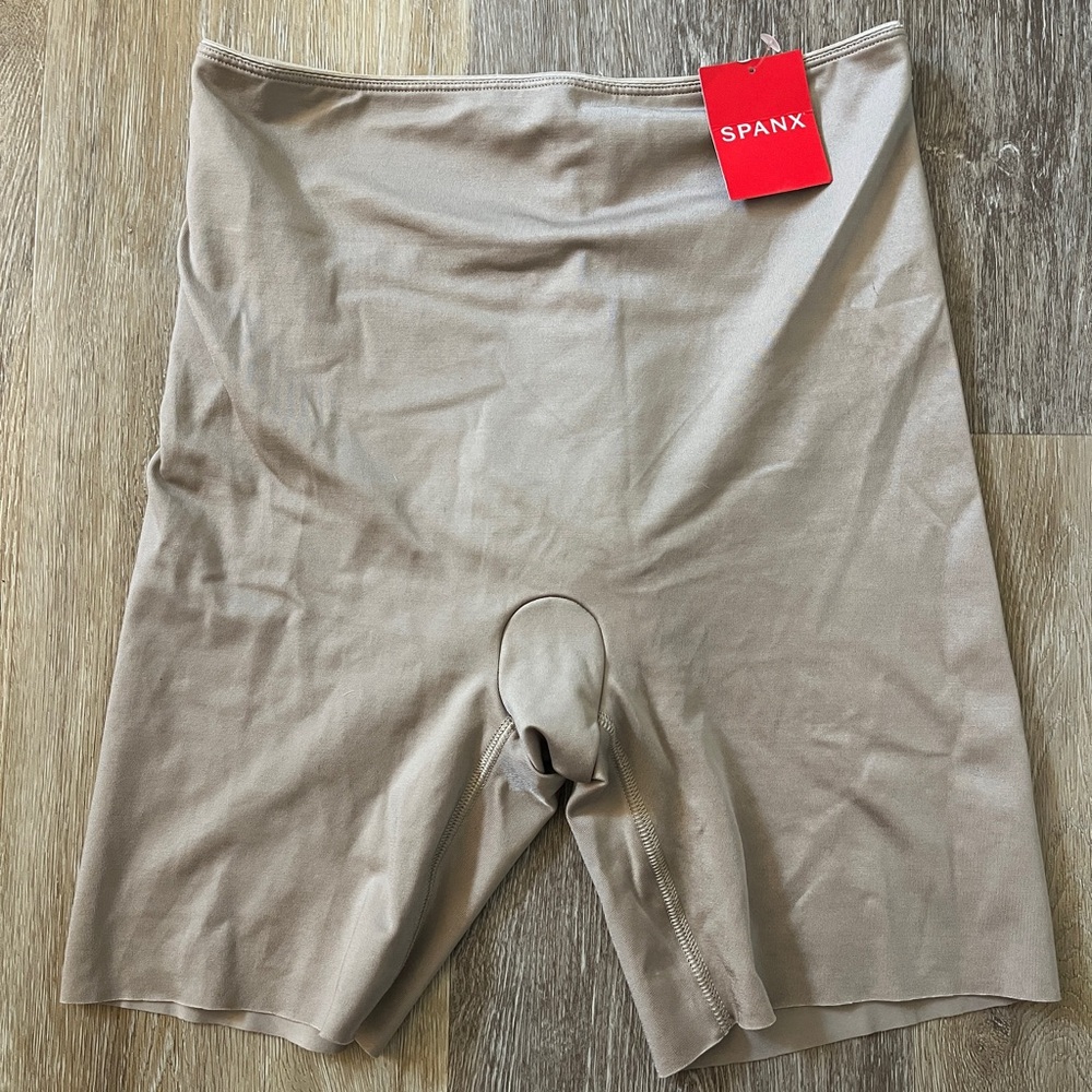 Spanx Women's Tan Shorts